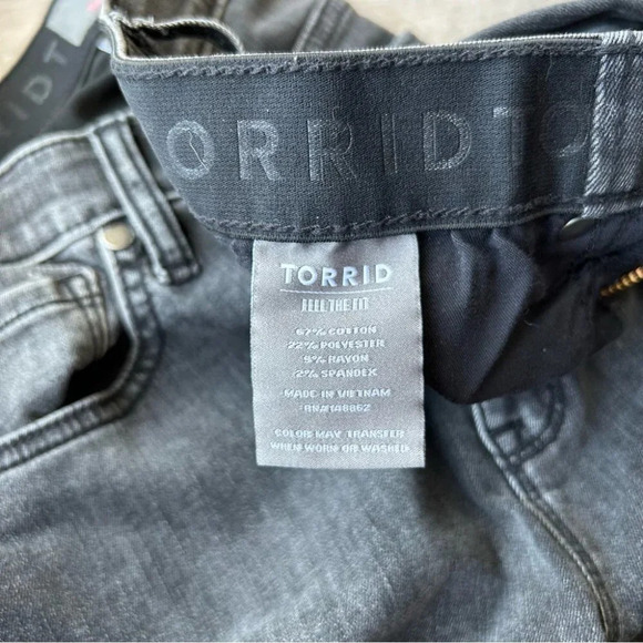 Torrid Bomshell Sky High Rise Skinny Zipper Jeans - Picture 9 of 16
